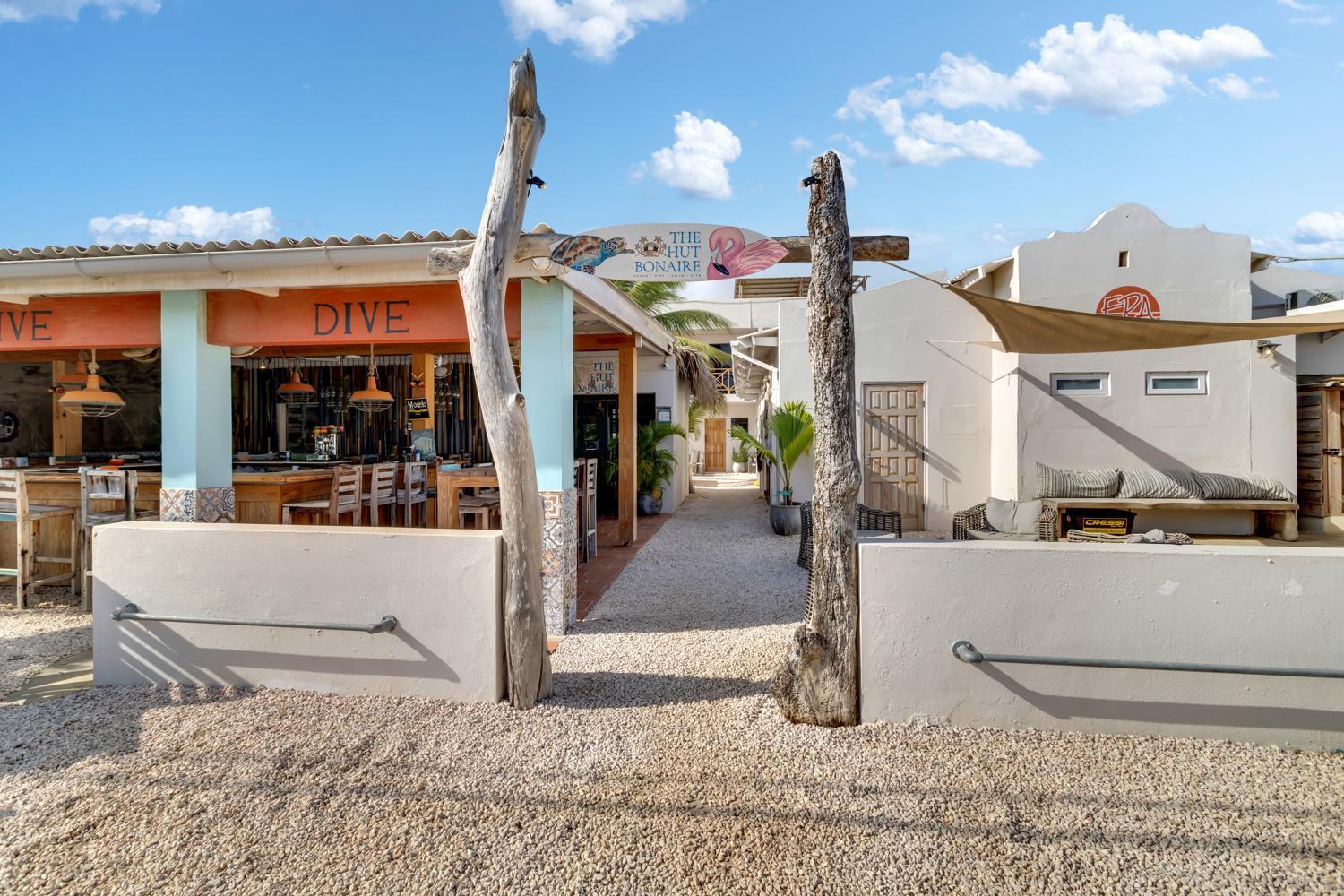 The Hut Bonaire Hotel Playa Exterior photo