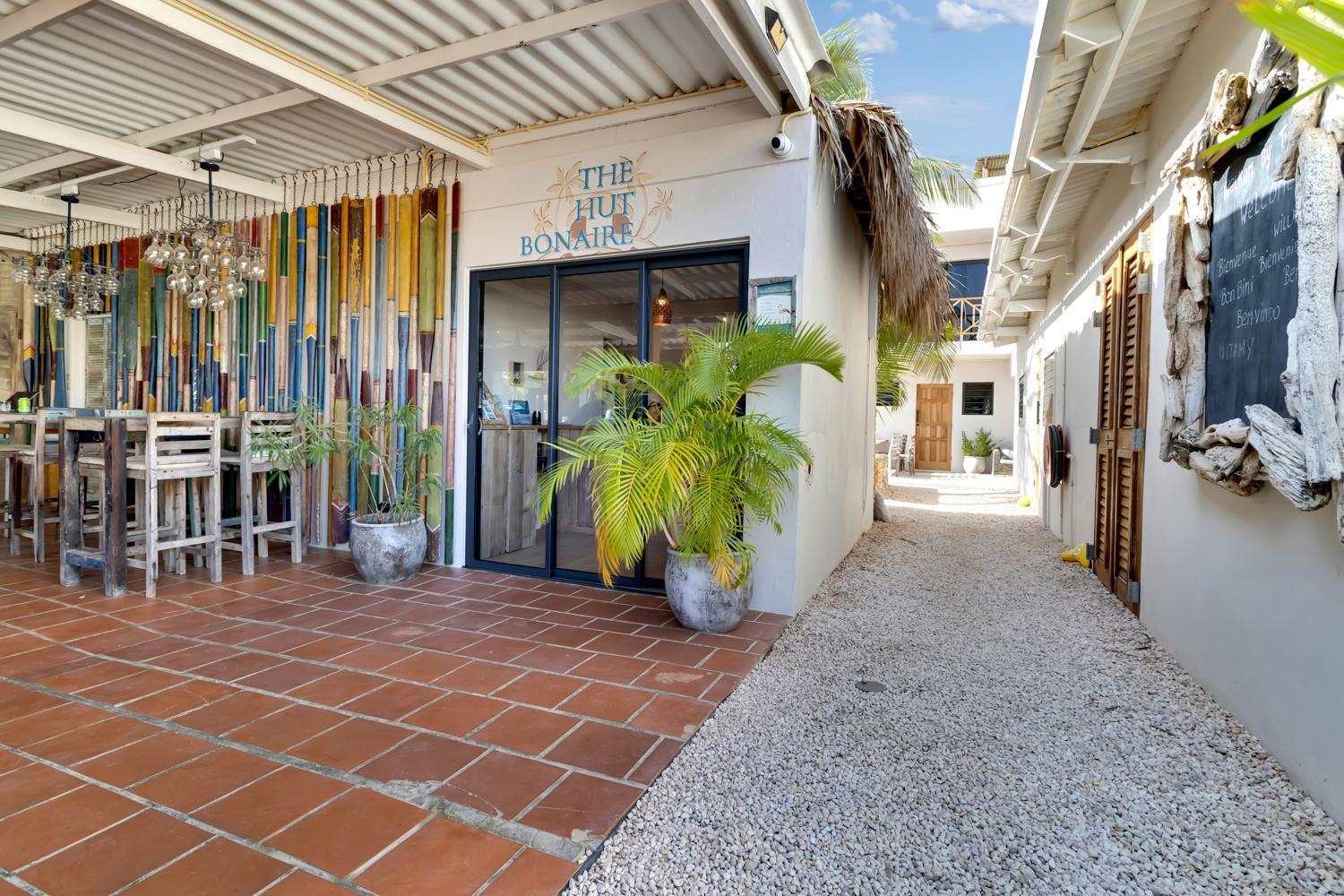 The Hut Bonaire Hotel Playa Exterior photo